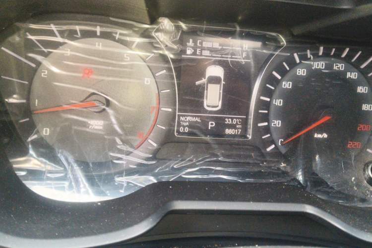 Used GAC Trumpchi GS4 2017 235T Automatic Two-Wheel Drive Luxury Smart Connectivity Version Odometer Close Up
