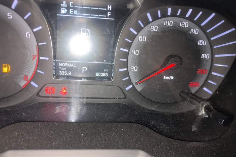 Used GAC Trumpchi GS4 2017 235T Automatic Two-Wheel Drive Elite Edition Odometer Close Up