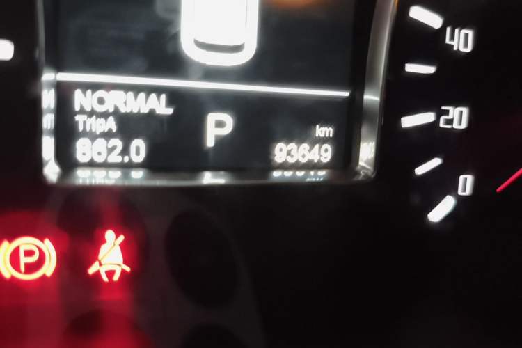 Used GAC Trumpchi GS4 2017 235T Automatic Two-Wheel Drive Elite Edition Odometer Close Up