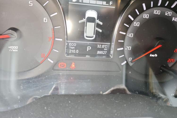 Used GAC Trumpchi GS4 2017 235T Automatic Two-Wheel Drive Luxury Smart Connectivity Version Odometer Close Up
