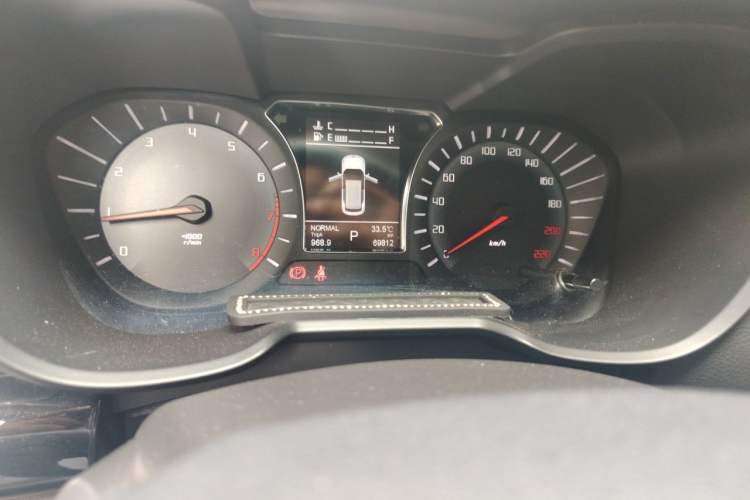Used GAC Trumpchi GS4 2017 235T Automatic Two-Wheel Drive Luxury Smart Connectivity Version Odometer Close Up