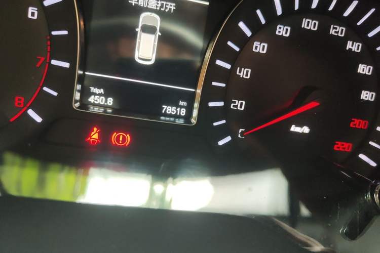 Used GAC Trumpchi GS4 2017 235T Manual Two-Wheel Drive Luxury Edition Odometer Close Up