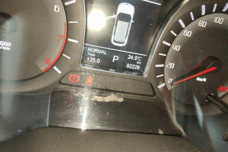 Used GAC Trumpchi GS4 2017 235T Automatic Two-Wheel Drive Luxury Smart Connectivity Version Odometer Close Up