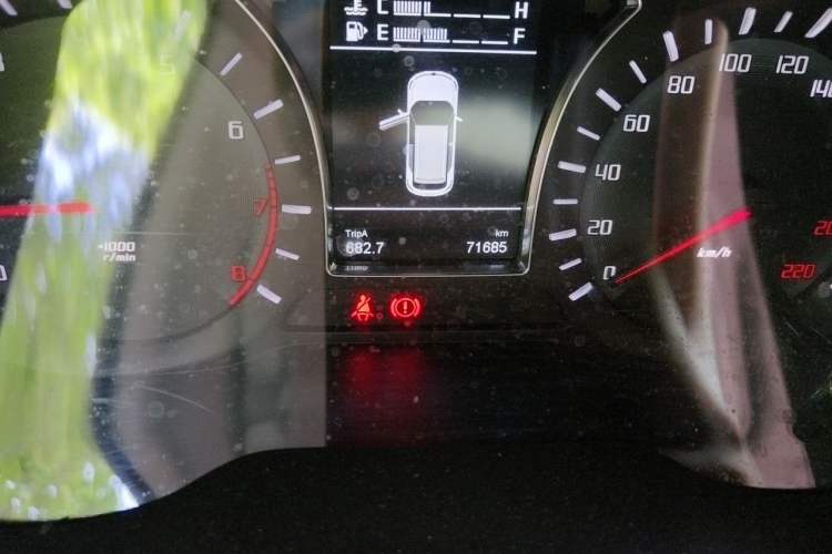 Used GAC Trumpchi GS4 2017 200T Manual Two-Wheel Drive Elite Edition Odometer Close Up