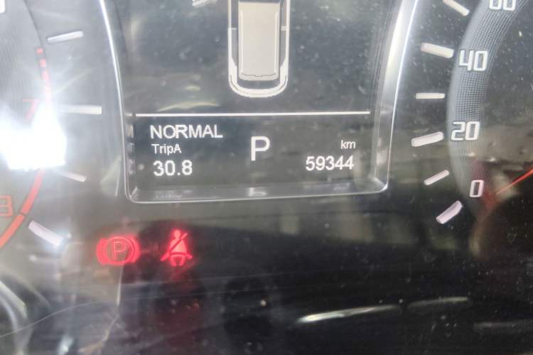 Used GAC Trumpchi GS4 2017 235T Automatic Two-Wheel Drive Elite Edition Odometer Close Up