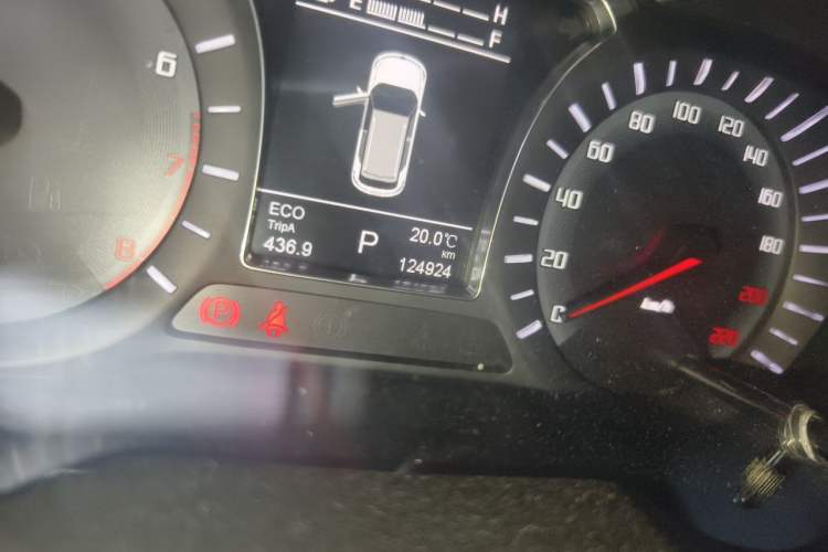 Used GAC Trumpchi GS4 2017 235T Automatic Two-Wheel Drive Luxury Smart Connectivity Version Odometer Close Up