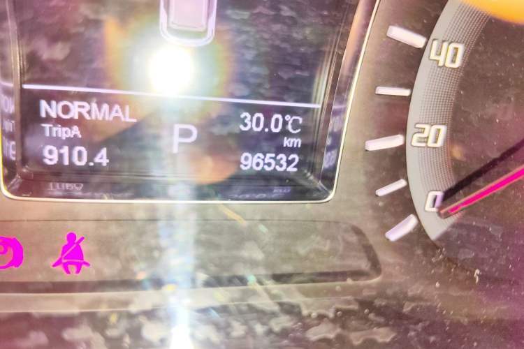 Used GAC Trumpchi GS4 2017 235T Automatic Two-Wheel Drive Luxury Smart Connectivity Version Odometer Close Up