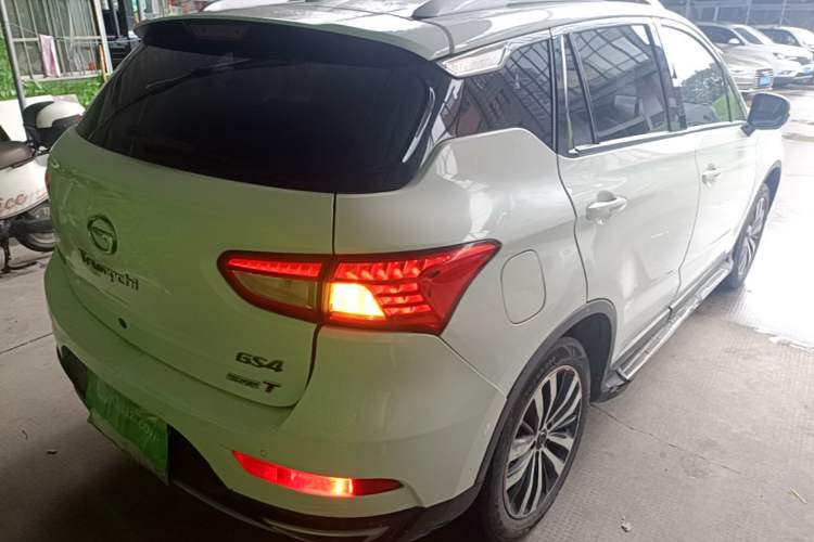 Used GAC Trumpchi GS4 2017 235T Automatic Two-Wheel Drive Luxury Smart Connectivity Version Rear Right 45 Deg