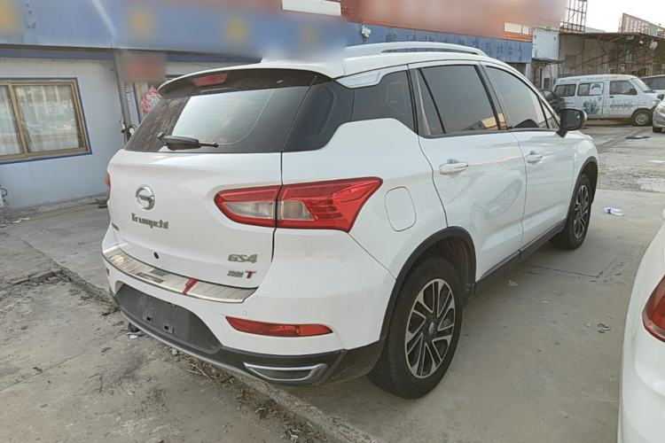 Used GAC Trumpchi GS4 2017 200T Manual Two-Wheel Drive Elite Edition Rear Right 45 Deg