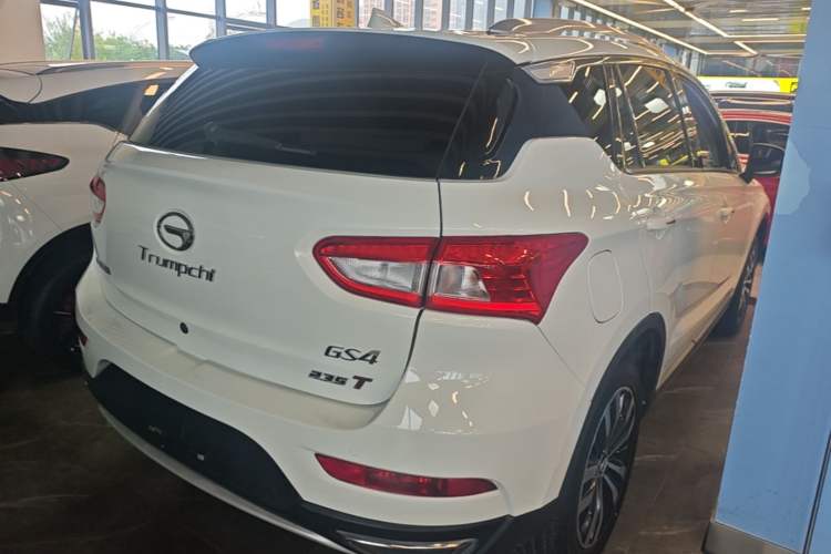 Used GAC Trumpchi GS4 2017 235T Automatic Two-Wheel Drive Luxury Smart Connectivity Version Rear Right 45 Deg