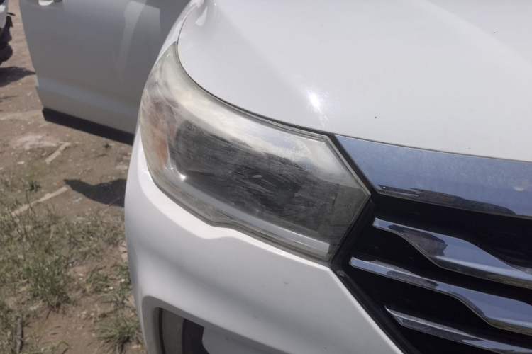 Used GAC Trumpchi GS4 2017 200T G-DCT Two-Wheel Drive Elite Edition Right Front Headlight
