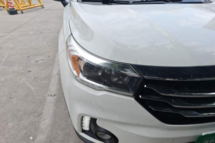 Used GAC Trumpchi GS4 2017 235T Automatic Two-Wheel Drive Elite Edition Right Front Headlight