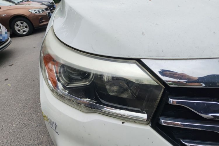 Used GAC Trumpchi GS4 2017 235T Automatic Two-Wheel Drive Elite Edition Right Front Headlight