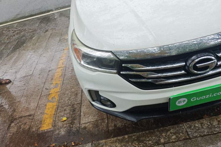 Used GAC Trumpchi GS4 2017 200T G-DCT Two-Wheel Drive Elite Edition Right Front Headlight