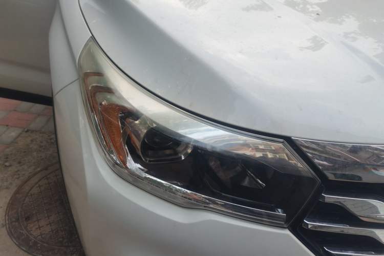 Used GAC Trumpchi GS4 2017 235T Manual Two-Wheel Drive Luxury Edition Right Front Headlight