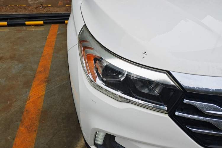 Used GAC Trumpchi GS4 2017 235T Automatic Two-Wheel Drive Elite Edition Right Front Headlight