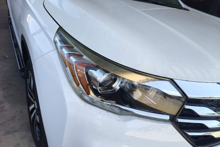 Used GAC Trumpchi GS4 2017 200T G-DCT Two-Wheel Drive Luxury Edition Right Front Headlight
