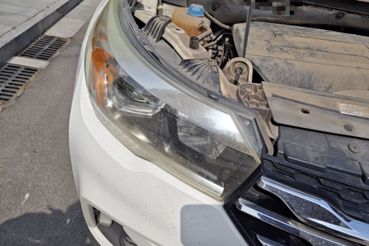 Used GAC Trumpchi GS4 2017 200T G-DCT Two-Wheel Drive Elite Edition Right Front Headlight