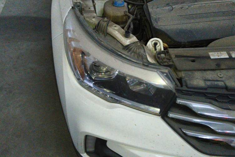 Used GAC Trumpchi GS4 2017 235T Manual Two-Wheel Drive Luxury Edition Right Front Headlight