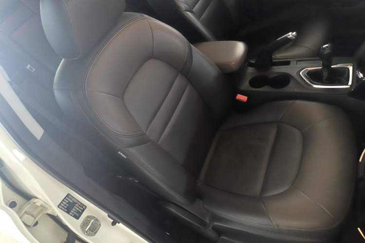 Used GAC Trumpchi GS4 2017 235T Manual Two-Wheel Drive Luxury Edition Right Front Seat