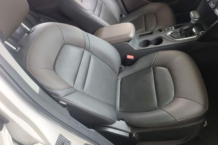 Used GAC Trumpchi GS4 2017 235T Automatic Two-Wheel Drive Luxury Smart Connectivity Version Right Front Seat