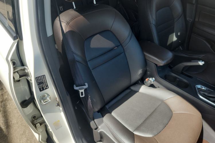 Used GAC Trumpchi GS4 2017 200T G-DCT Two-Wheel Drive Elite Edition Right Front Seat