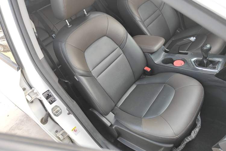 Used GAC Trumpchi GS4 2017 200T Manual Two-Wheel Drive Elite Edition Right Front Seat