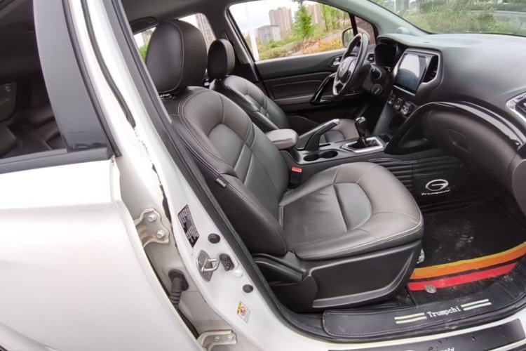 Used GAC Trumpchi GS4 2017 235T Manual Two-Wheel Drive Luxury Edition Right Front Seat