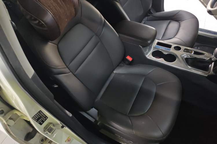 Used GAC Trumpchi GS4 2017 235T Automatic Two-Wheel Drive Elite Edition Right Front Seat