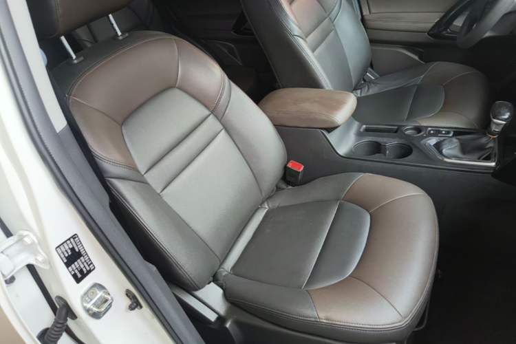 Used GAC Trumpchi GS4 2017 235T Automatic Two-Wheel Drive Elite Edition Right Front Seat