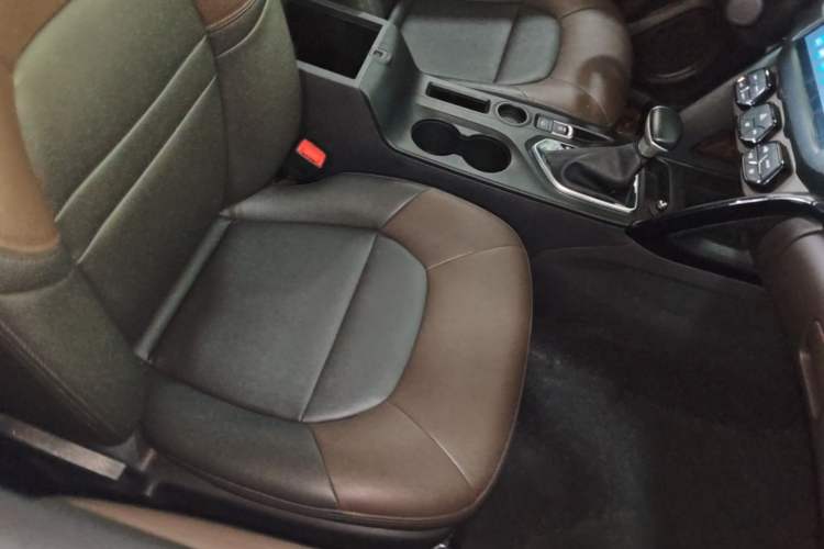 Used GAC Trumpchi GS4 2017 235T G-DCT Two-Wheel Drive Elite Edition Right Front Seat