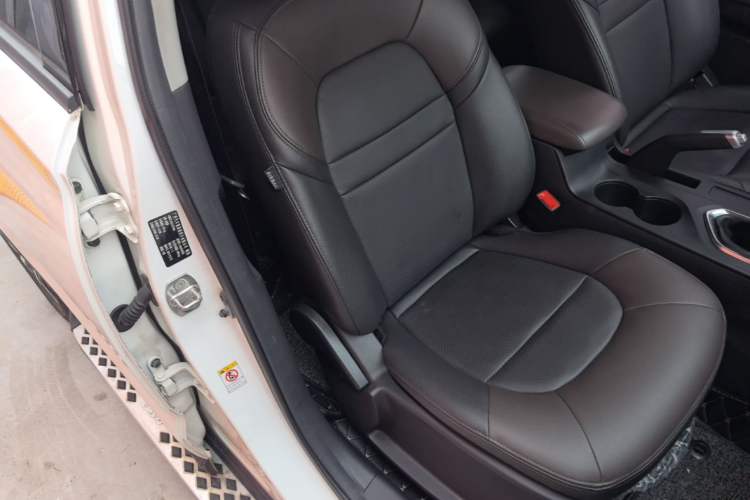 Used GAC Trumpchi GS4 2017 235T Manual Two-Wheel Drive Luxury Edition Right Front Seat