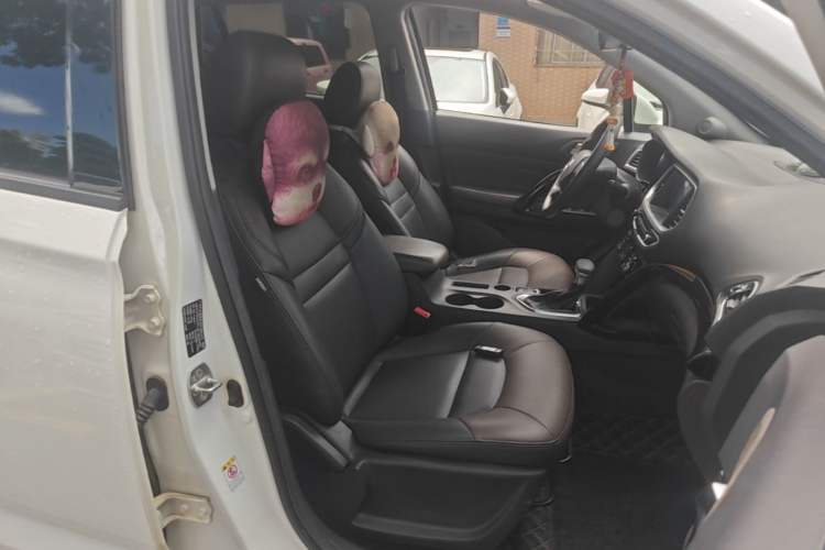 Used GAC Trumpchi GS4 2017 235T Automatic Two-Wheel Drive Elite Edition Right Front Seat