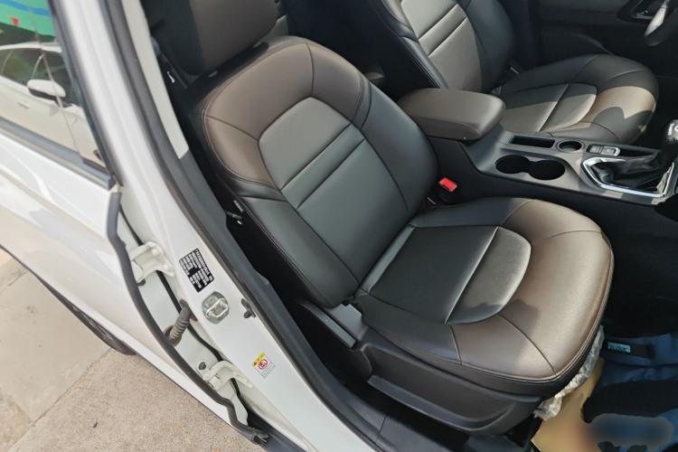 Used GAC Trumpchi GS4 2017 235T Automatic Two-Wheel Drive Elite Edition Right Front Seat