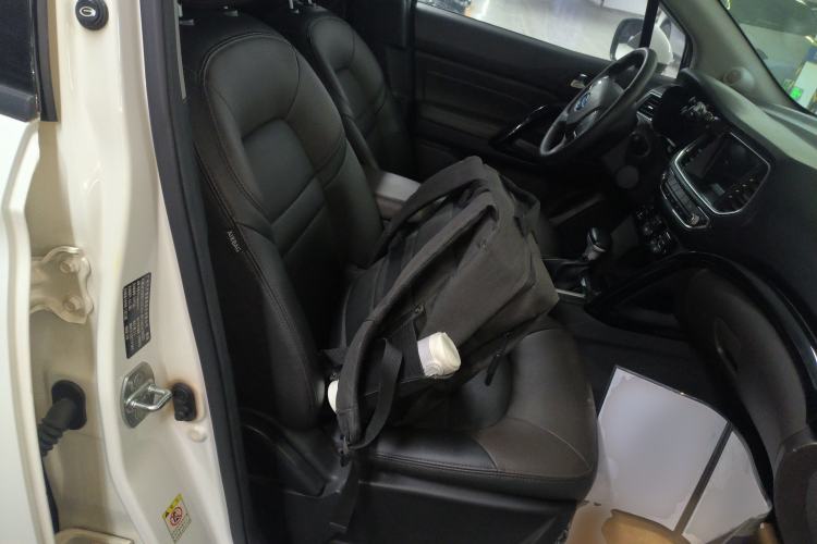 Used GAC Trumpchi GS4 2017 235T Automatic Two-Wheel Drive Luxury Smart Connectivity Version Right Front Seat