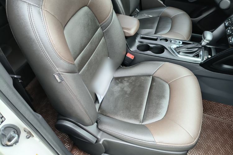 Used GAC Trumpchi GS4 2017 235T Automatic Two-Wheel Drive Luxury Smart Connectivity Version Right Front Seat