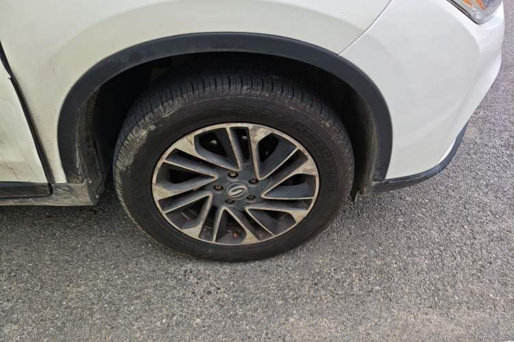Used GAC Trumpchi GS4 2017 235T G-DCT Two-Wheel Drive Elite Edition Right Front Wheel Hub