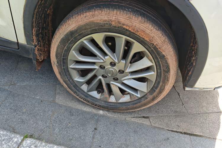 Used GAC Trumpchi GS4 2017 200T G-DCT Two-Wheel Drive Comfort Edition Right Front Wheel Hub