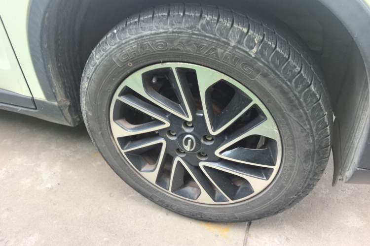 Used GAC Trumpchi GS4 2017 235T Automatic Two-Wheel Drive Elite Edition Right Front Wheel Hub