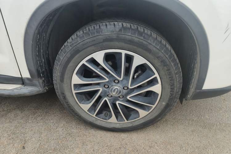 Used GAC Trumpchi GS4 2017 235T Automatic Two-Wheel Drive Elite Edition Right Front Wheel Hub