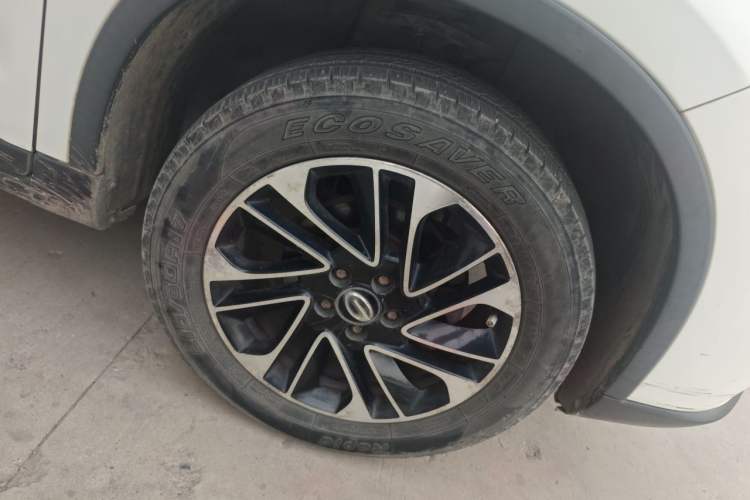 Used GAC Trumpchi GS4 2017 200T Manual Two-Wheel Drive Elite Edition Right Front Wheel Hub
