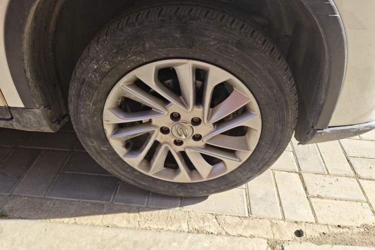 Used GAC Trumpchi GS4 2017 200T G-DCT Two-Wheel Drive Comfort Edition Right Front Wheel Hub