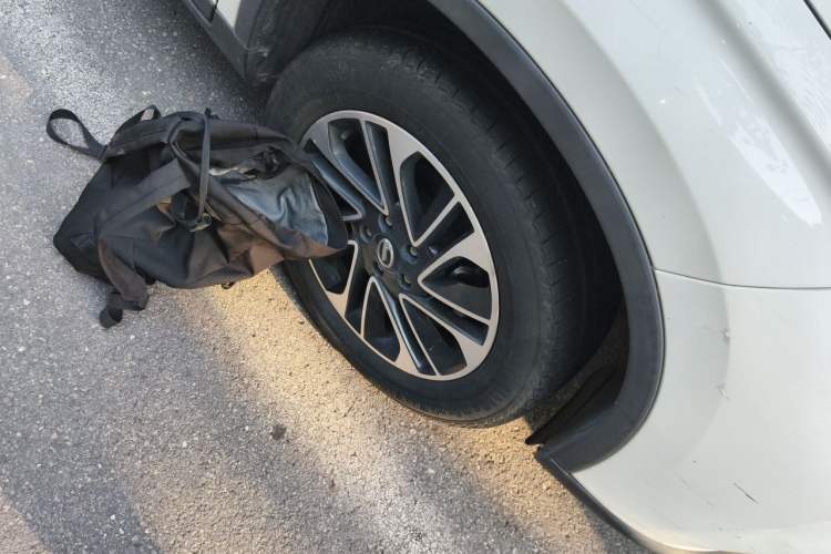 Used GAC Trumpchi GS4 2017 200T Manual Two-Wheel Drive Elite Edition Right Front Wheel Hub