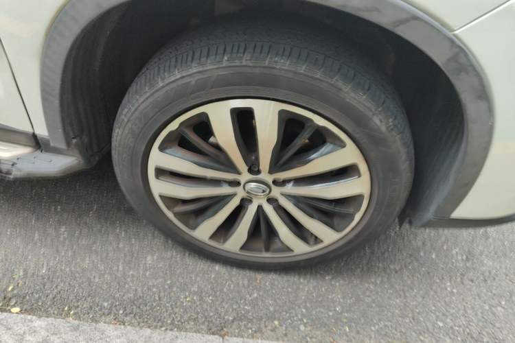 Used GAC Trumpchi GS4 2017 235T G-DCT Two-Wheel Drive Luxury Edition Right Front Wheel Hub