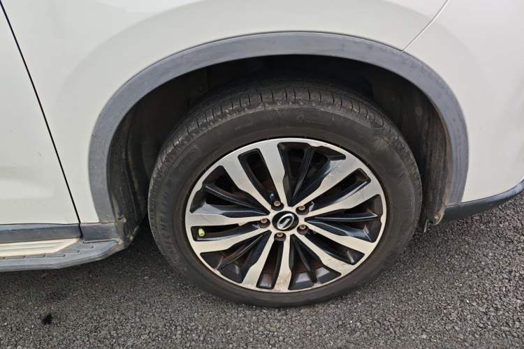 Used GAC Trumpchi GS4 2017 235T Manual Two-Wheel Drive Luxury Edition Right Front Wheel Hub