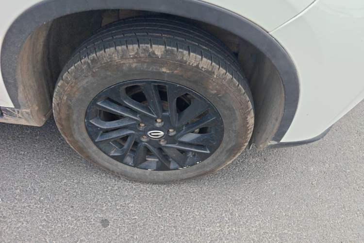 Used GAC Trumpchi GS4 2017 200T Manual Two-Wheel Drive Elite Edition Right Front Wheel Hub
