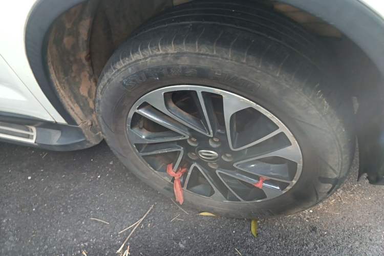 Used GAC Trumpchi GS4 2017 235T Automatic Two-Wheel Drive Elite Edition Right Front Wheel Hub