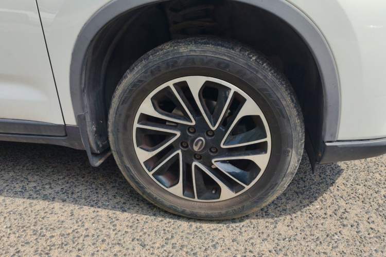Used GAC Trumpchi GS4 2017 200T Manual Two-Wheel Drive Elite Edition Right Front Wheel Hub