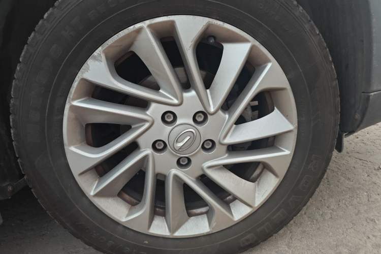 Used GAC Trumpchi GS4 2017 200T G-DCT Two-Wheel Drive Comfort Edition Right Front Wheel Hub