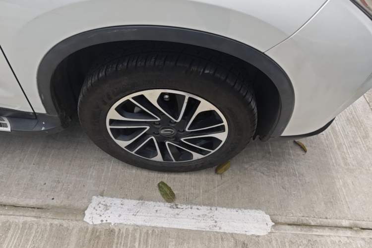 Used GAC Trumpchi GS4 2017 235T G-DCT Two-Wheel Drive Elite Edition Right Front Wheel Hub